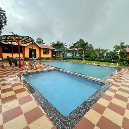 Karjat Ap Resort Esterno foto