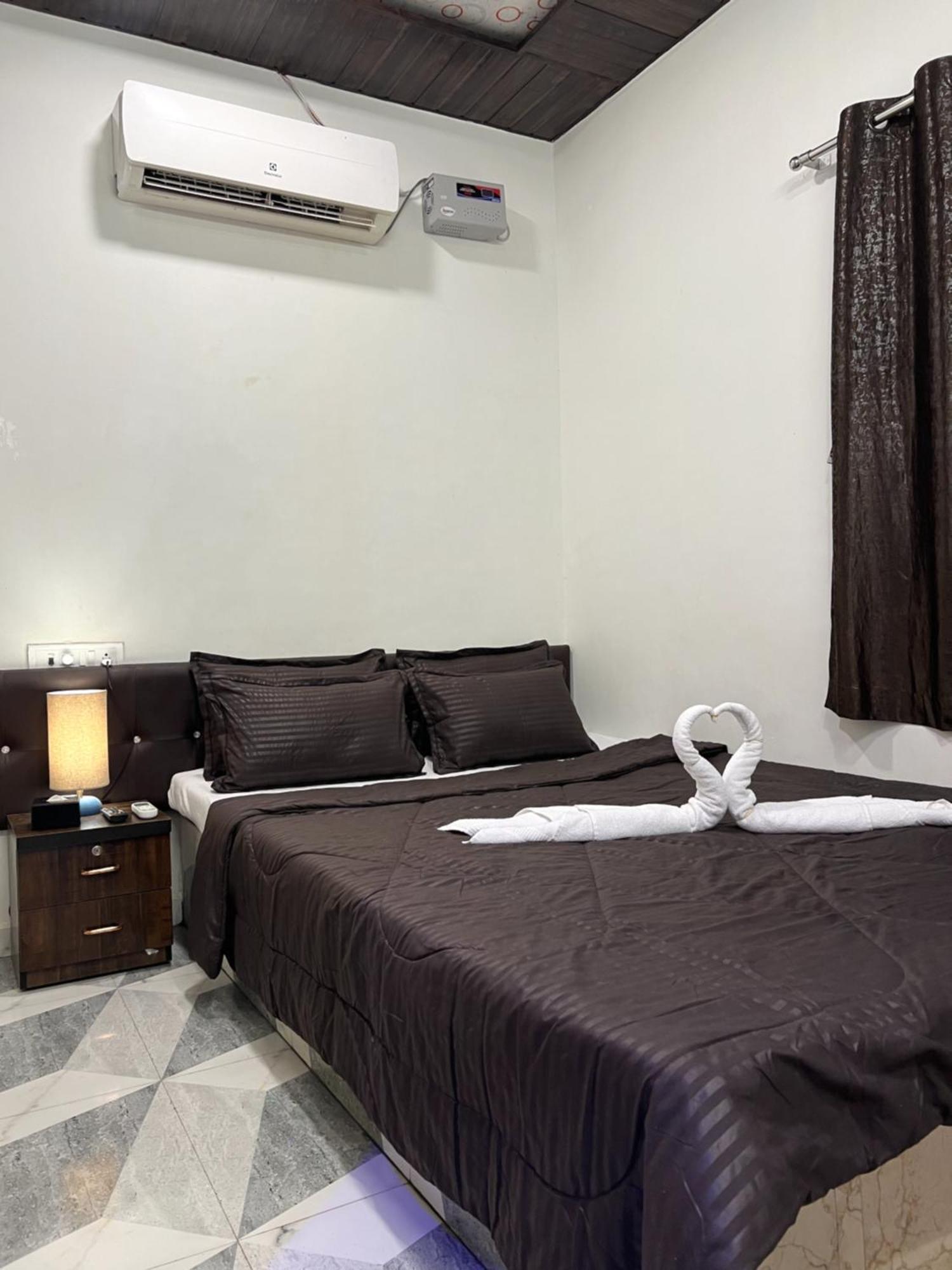 Karjat Ap Resort Esterno foto