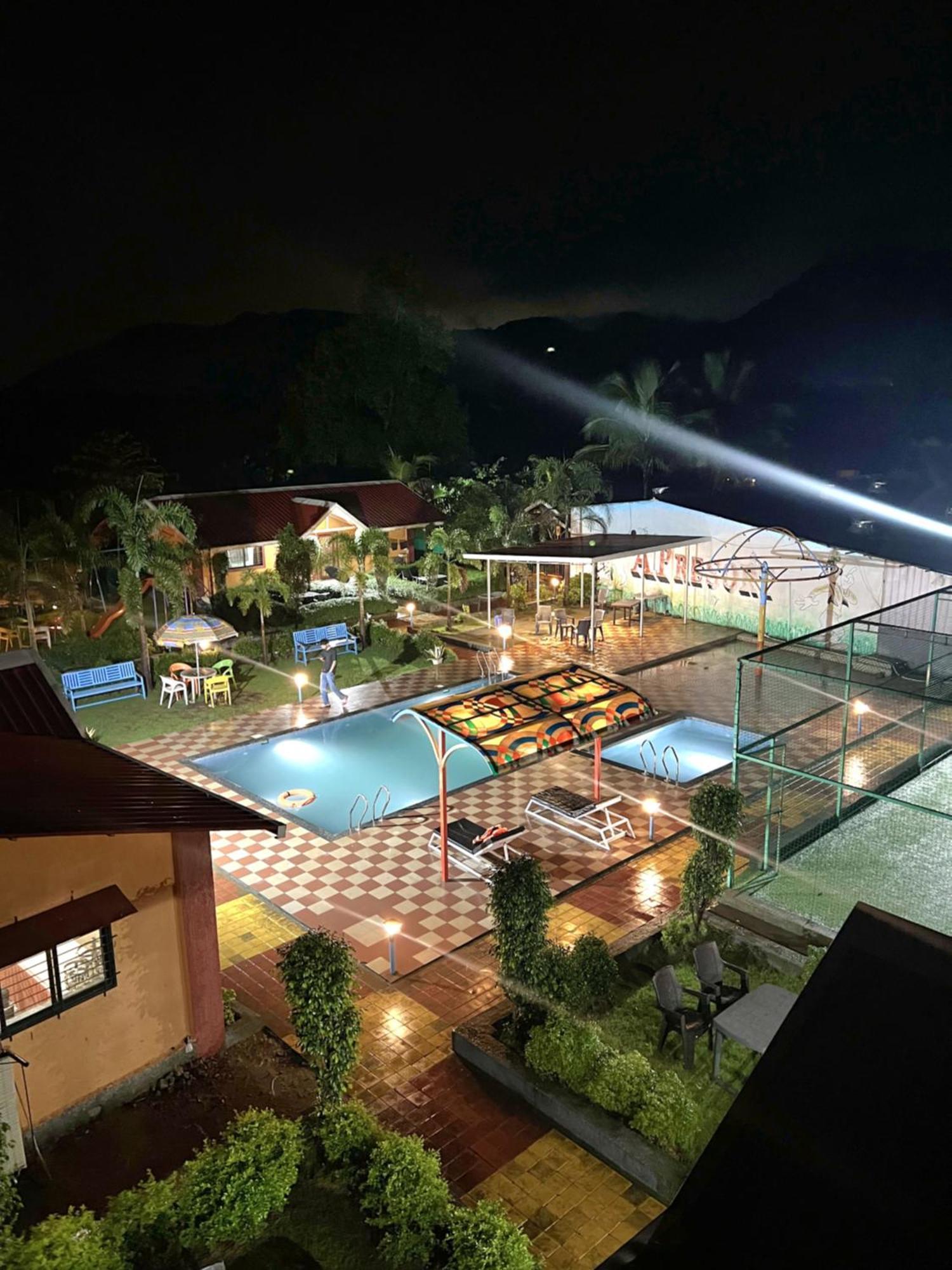 Karjat Ap Resort Esterno foto